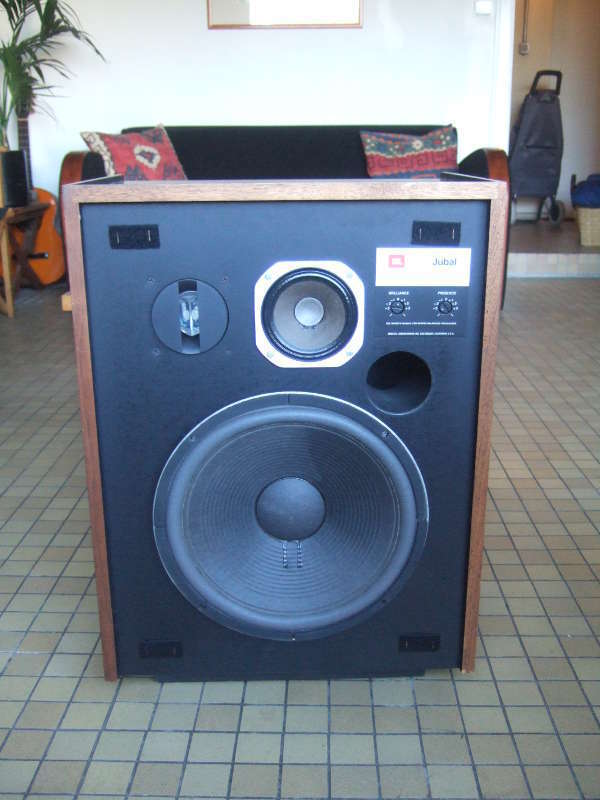 Réparation enceinte JBL JUBAL L65